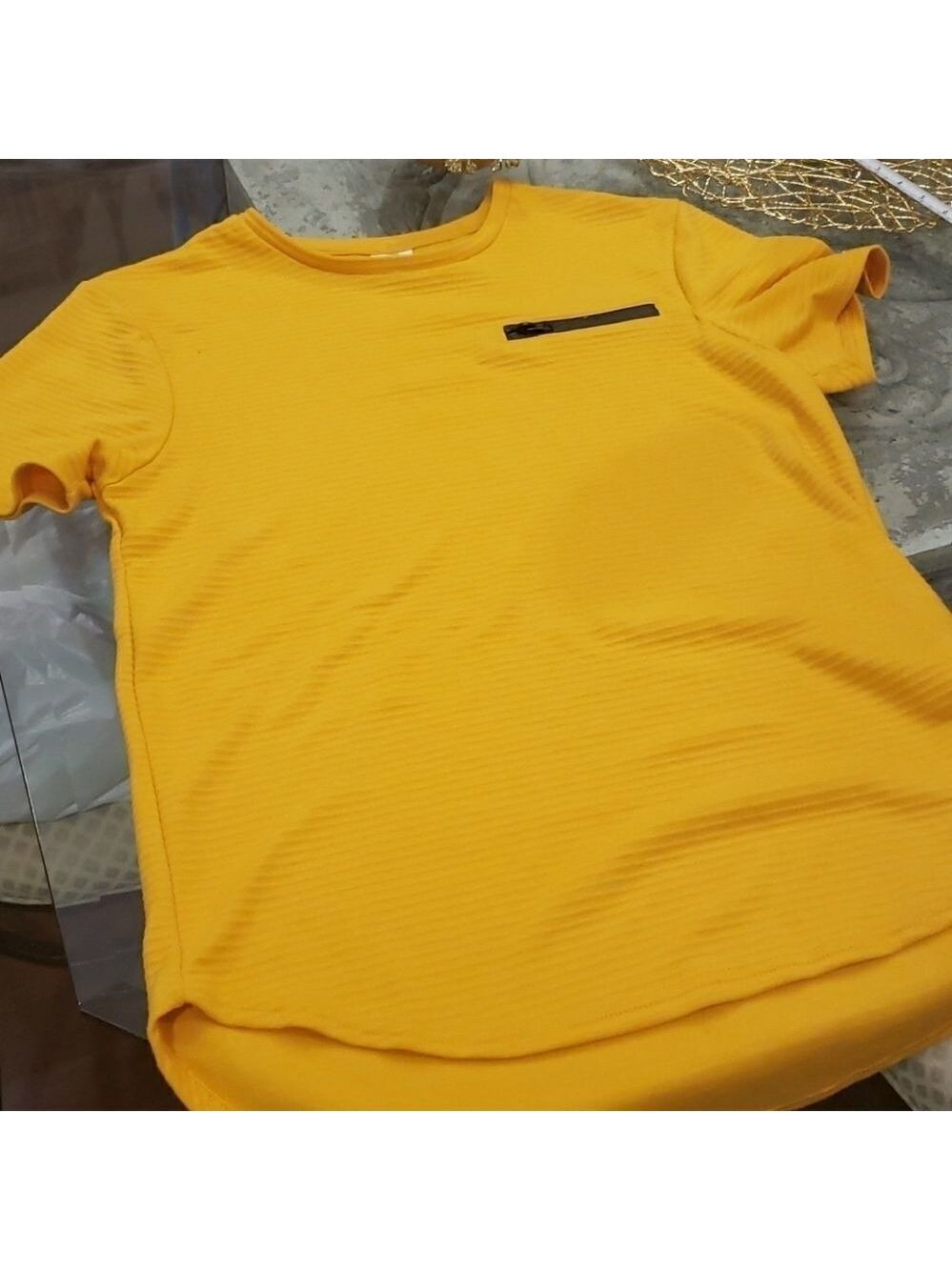 Urban Id men's Modern Ribbed Crew Neck Tee Shirt Medium